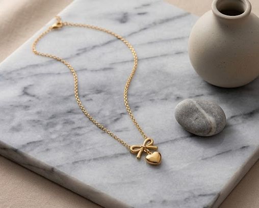Bow heart anti tarnish pendant 18